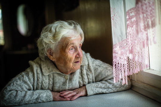 Loneliness May Triple Dementia Risk - Dr. Kenneth R. Pelletier